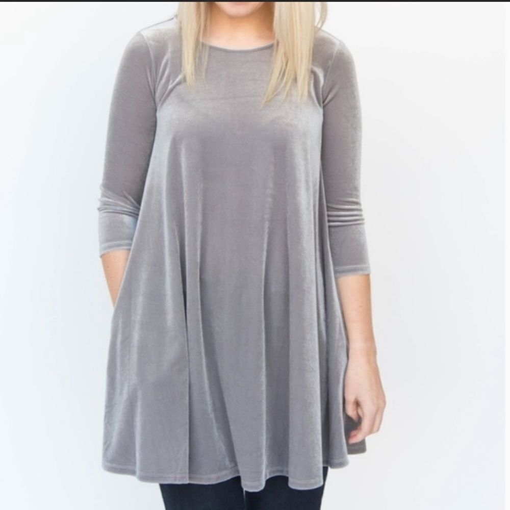 New with Tags Agnes & Dora Velvet Swing Tunic Dress Chrome Color Size Small